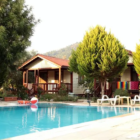 Secret Paradise Bungalow & بيت ضيافة