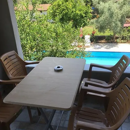 Secret Paradise Bungalow & بيت ضيافة