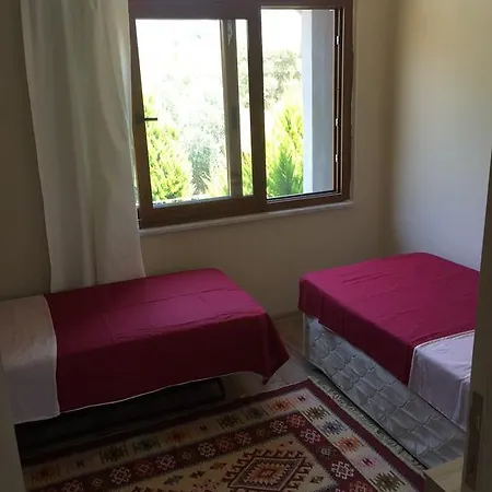 Secret Paradise Bungalow & * هيسارونو